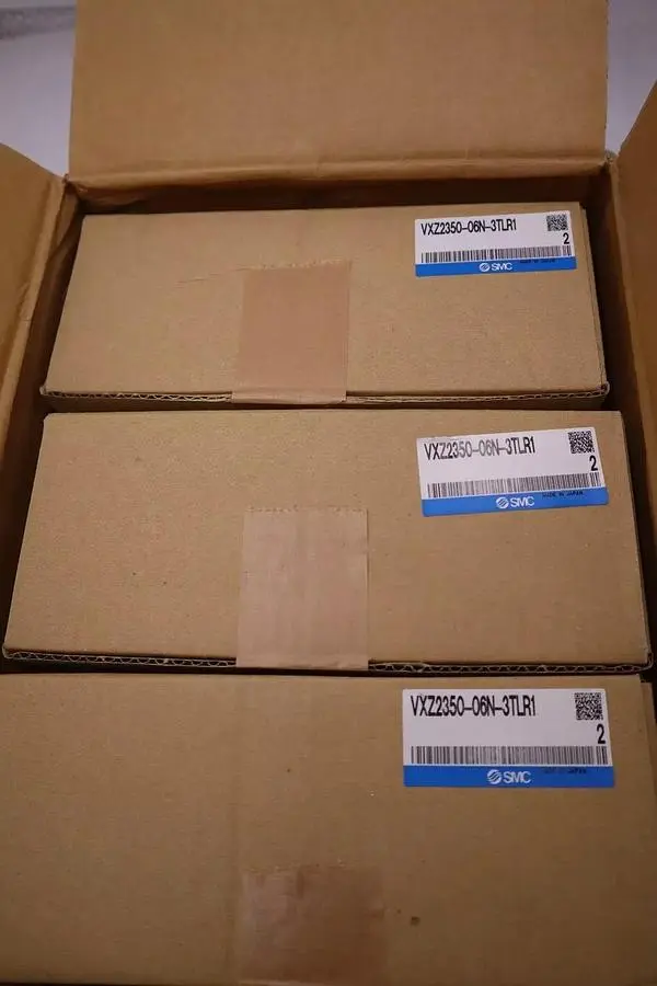 NEW SMC GENUINE PART VXZ2350-06N-3TLR1 SOLENOID VALVE 3 AVAILABLE STOCK 1766-A