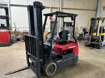 Used 2018 RAYMOND 4460C35S 3-Wheel Sit down Electric Counterbalance Forklifts Illinois US | Somerset Equipment Sales #1546150