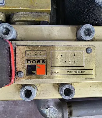 USED ROSS 2073A4904