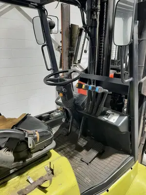 USED 2020 CLARK CGC70 – 15500 LB. CUSHION TIRE FORKLIFT