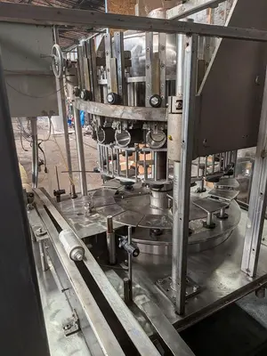 Used 1991 MRM RPF 16 PISTON FILLER LITER PISTONS _UNKNOWN_ Filling Machines Illinois US | Save on Equipment #1259300