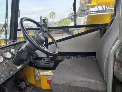 USED 2004 GROVE TMS900E