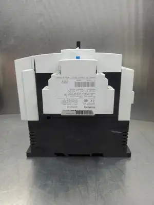 USED Siemens 3RV1042-4KB10 Motor Starter Circuit Breaker w/3RV1901-1A Module.