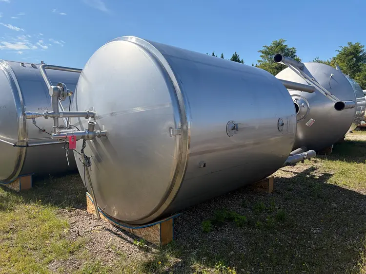 Used MUELLER 4,150 GALLON Stainless Steel Tanks New Jersey US | Perry Equipment #868903