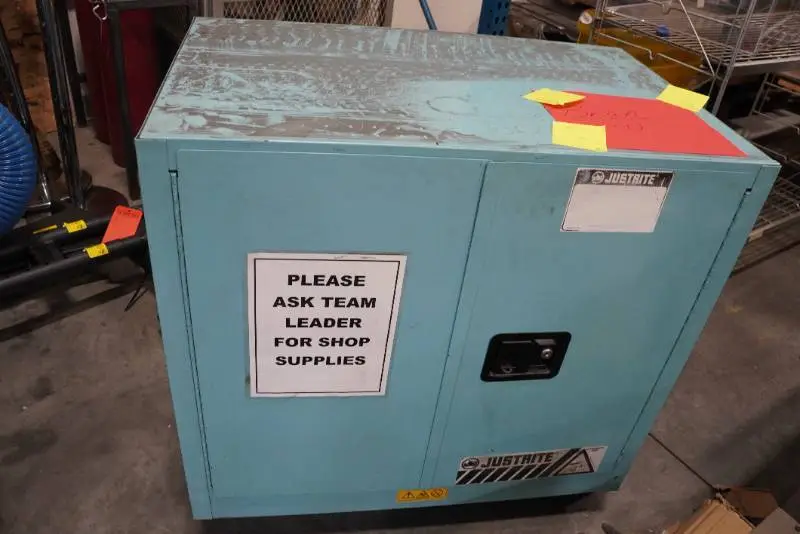 Justrite Shop Cabinet