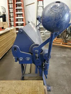 Used CHICAGO 812 Apron Brakes Pennsylvania US | Hildebrand Machinery Co. #1485873