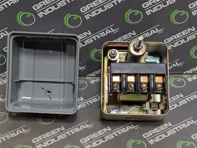 Square D 9013GHB2J53 Pump or Compressor Pressure Switch New
