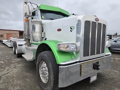 USED 2023 PETERBILT 389
