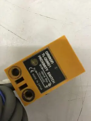 USED OMRON TL-Q5MD1