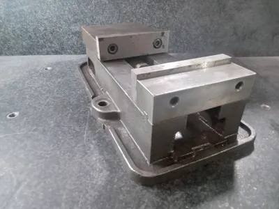 USED KURT D60