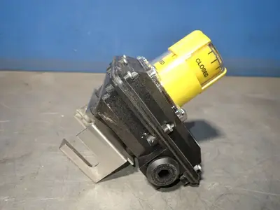 USED ACCURTRAK 1040