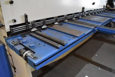 1987 AMADA M-3060 Power Squaring Shears | Mohawk Machinery (5)