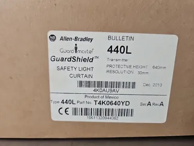 Allen Bradley T4K0640YD Ser A Rev A GuardShield Safety Light Curtain loc6E8