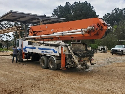 Used 2004 SCHWING BPL2023-4KVM39X Concrete Pumps Colorado US | Concrete Pump Depot #1394062