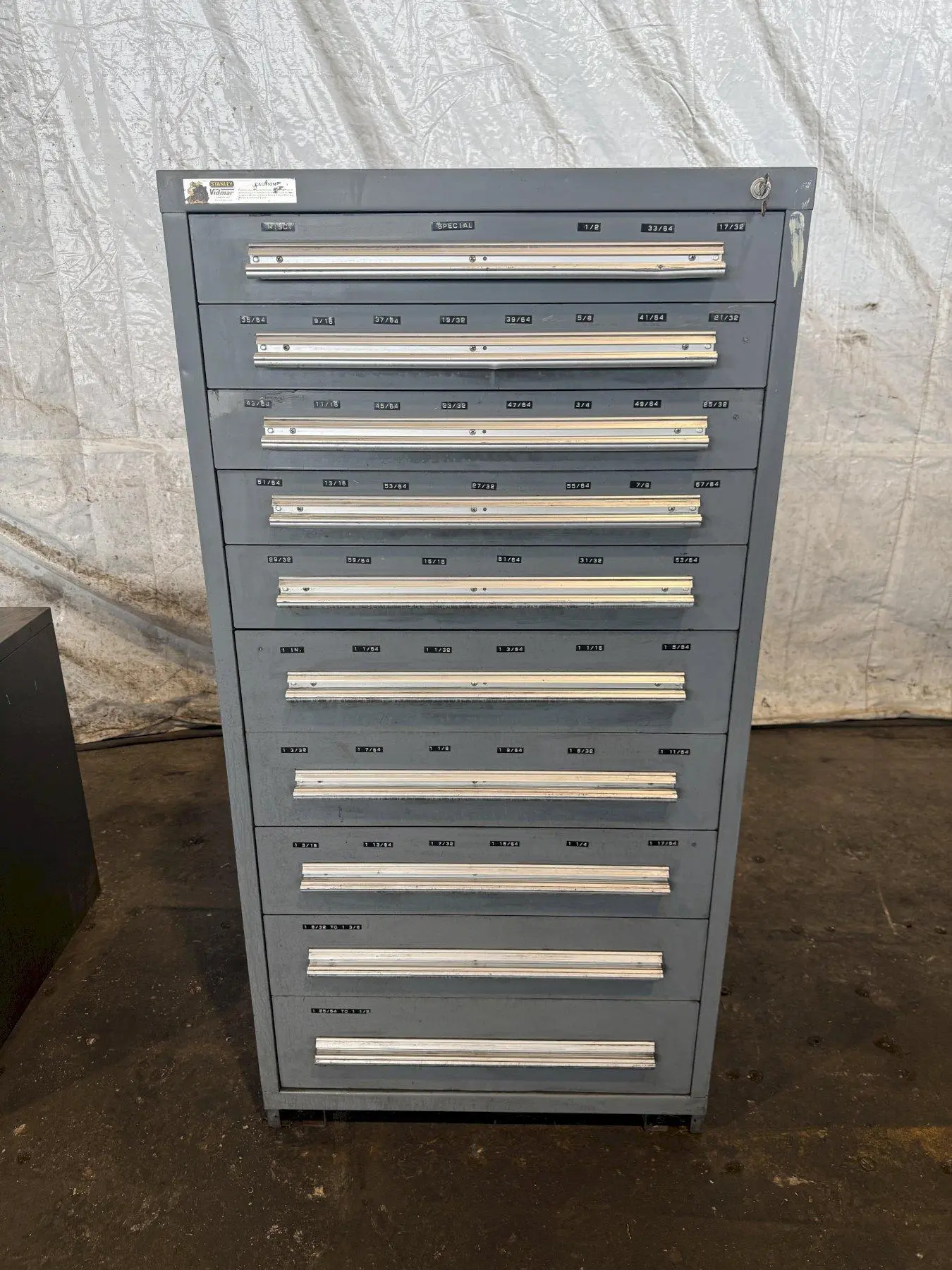 10 DRAWER STANLEY VIDMAR CABINET. STOCK #0538126