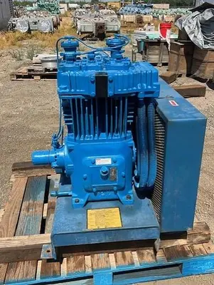 USED QUINCY 370
