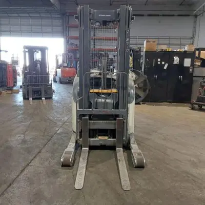 USED 2019 CROWN RR5725-45