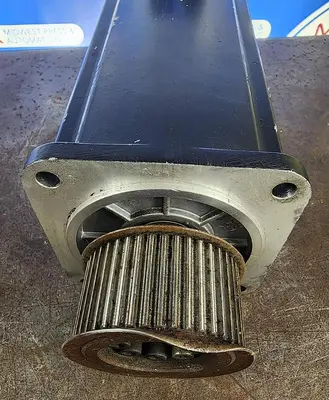 USED INDRAMAT MSK061C-0600-NN-M1-UP1-NNNN