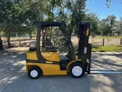 USED 2015 YALE GLP050VX