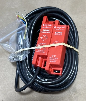 NEW Allen Bradley 440N-S32033