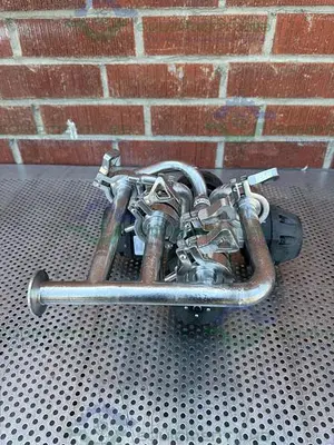 USED 4 ITT PURE FLO ADVANTAGE STAINLESS STEEL DIAPHRAGM VALVE W/ 1" SANITARY FITTING