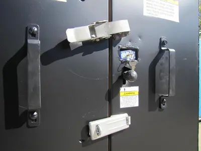 USED KNAACK 100