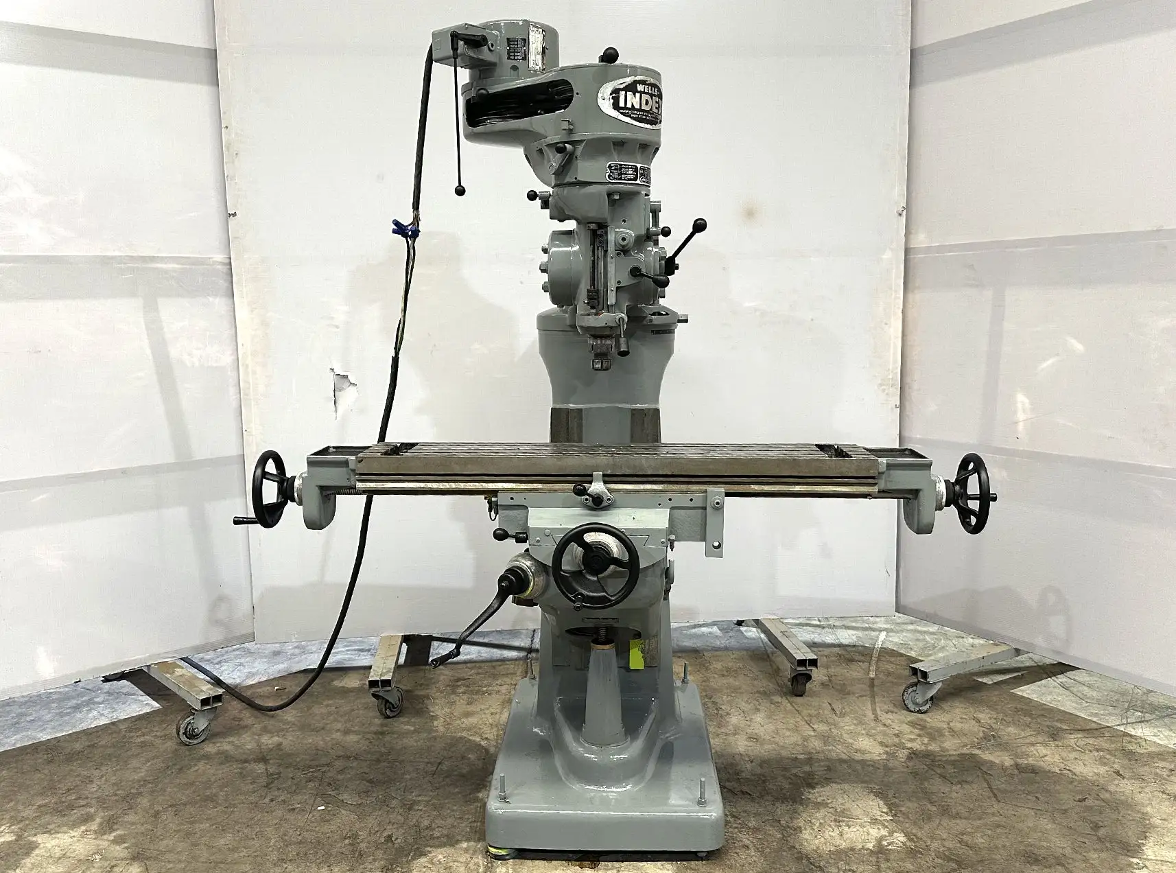 Used WELLS INDEX 747 Vertical Mills Texas US | FMI Trading #1407304