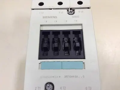 USED SIEMENS 3RT1 044-3AK60