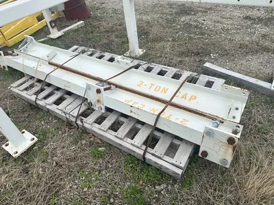 SUPERSAC UNLOADING STATION Extrusion Components - Feeders | Perry Equipment (16)