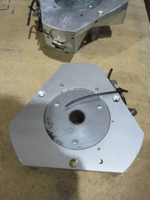 Lot of 2 Pneumatic Air Chucks Roughly 7" Diameter Clamp AutoGripper AutoGrip