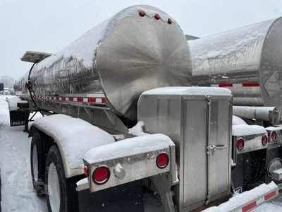 Used 1998 WALKER _UNKNOWN_ Liquid Supply Trailers Indiana US | Lakeshore Equipment Sales #1546572