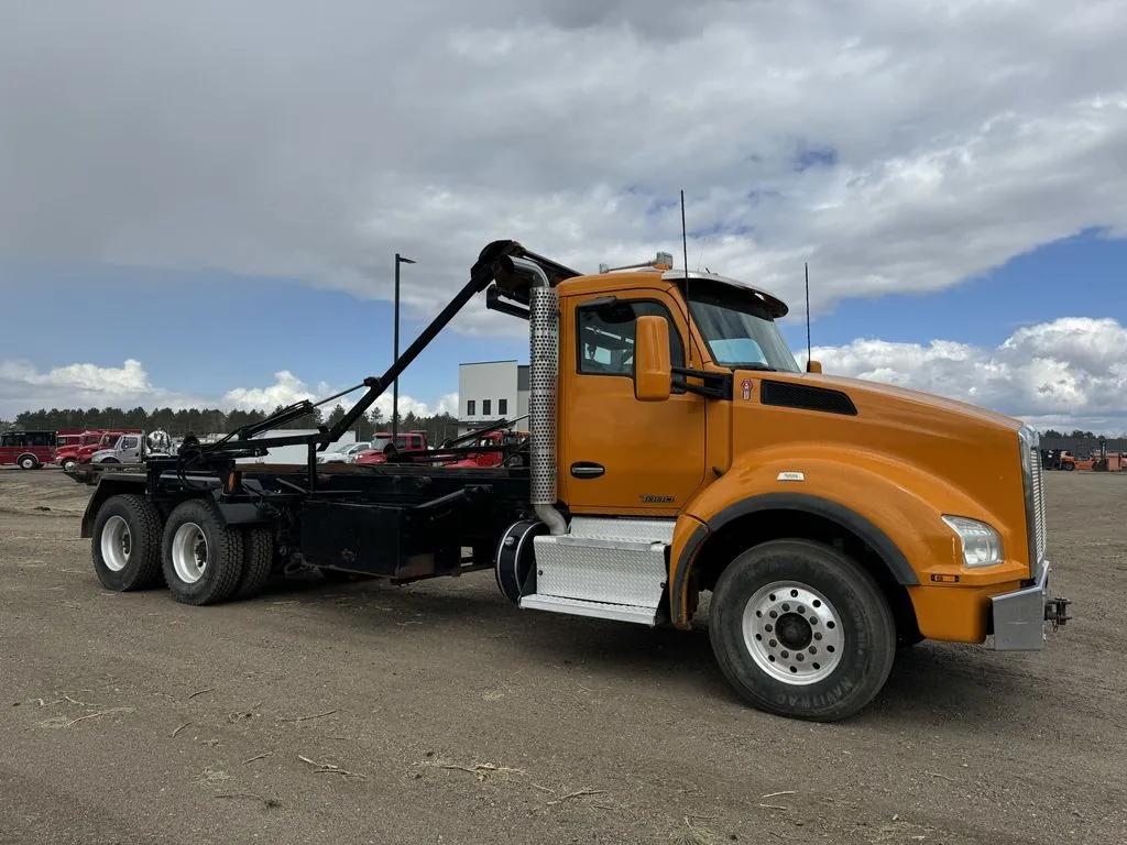 Used 2017 KENWORTH T880 ROLL OFF Rolloff Trucks Minnesota US | Carco Truck & Equipment #1514264