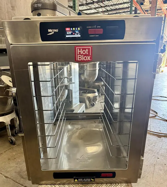Used 2023 METRO HBCW8-DCPC-CT Hot Food Warming, Holding, & Transport Cabinets Ohio US | Palm Beach Restaurant Equipment, LLC #1421284