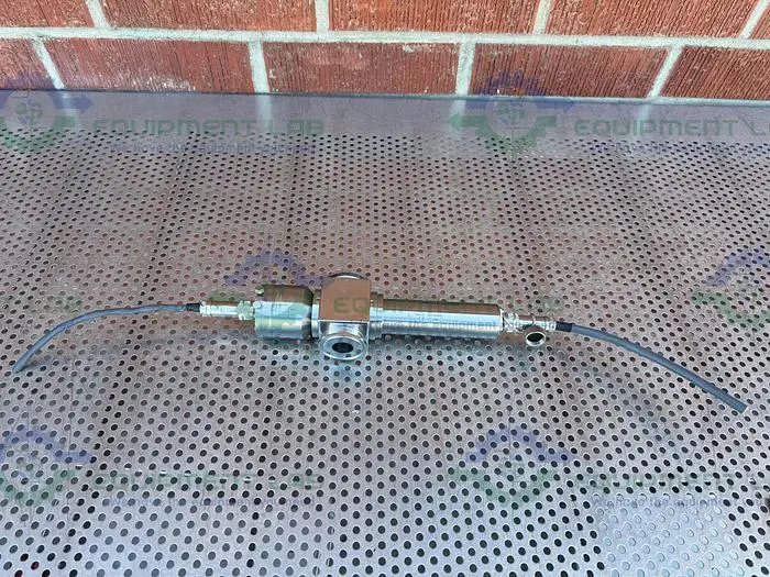 Used ENDRESS+HAUSER OUSAF44-B1A1 UV ABSORPTION SENSOR W/OUA260-AA1E07B1A3A PHOTOMETER Sensors California US | Equipment Lab #485667