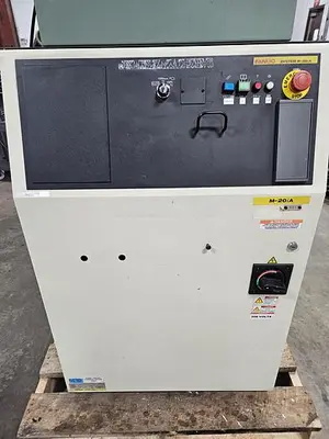 USED 2008 FANUC M-20IA
