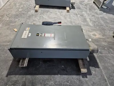 USED SQUARE D CH365R