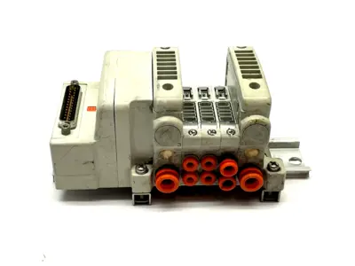 VV5QC11-03N3FD0-DS | SMC  Plug-In Base Manifold - Used