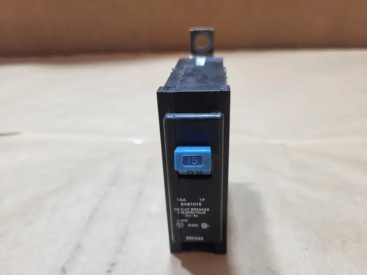 Used BRYANT BAB1015 Circuit Breakers British Columbia CA | Lenmark #1438709