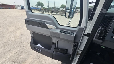 New | in-Stock 2027 MACK MD7 Rolloff Trucks Texas US | Roll Off Truck World #1491899