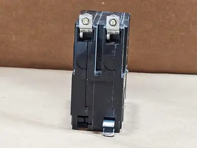 Used SQUARE D QOB230 Switchgears British Columbia CA | Lenmark #1438508
