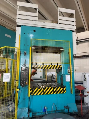 Used 1984 ŠMERAL LKT 250 A Straight Side Presses SK | F.M.T. Group s.r.o. #1246040