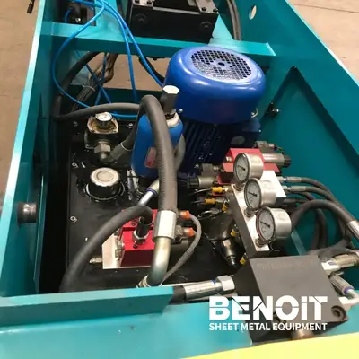 Bravo Hydraulic Elbow Forming Machine