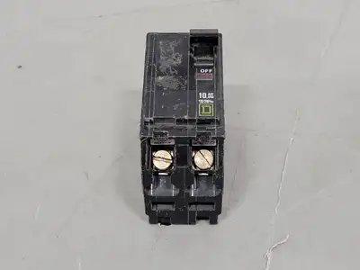 USED SQUARE D QOB230
