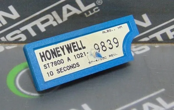 Honeywell ST7800 A 1021 Fixed 10 Second Purge Timer 97-4755C Used