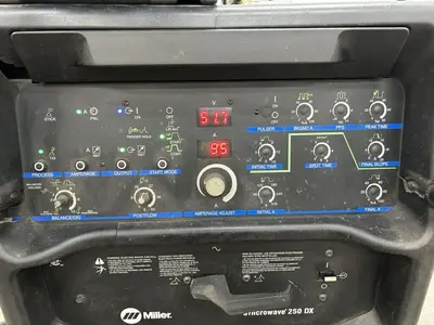 Used MILLER SYNCROWAVE 250 DX Tig Welders Georgia US | The Equipment Hub #801152