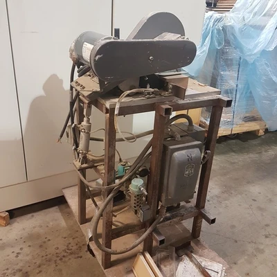 Pneumatic Motion Chop Saw