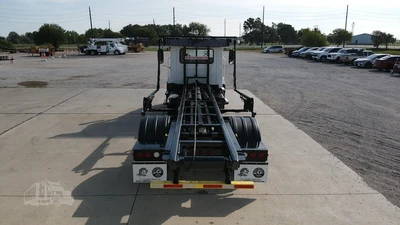 New | in-Stock 2025 MACK MD6 Rolloff Trucks Texas US | Roll Off Truck World #1491867
