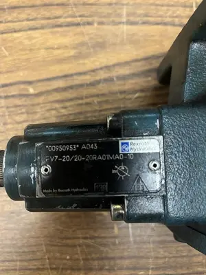 USED REXROTH PV7-20/20-20RA01MA0-10