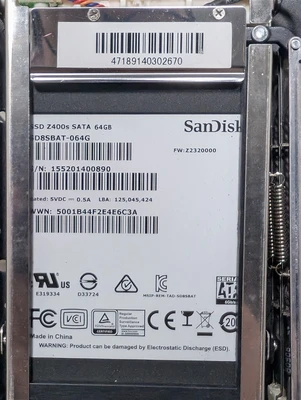 Sandisk SD8SBAT-064G SATA Hard Drive with Delock Mobile Rack Mount 64GB Used