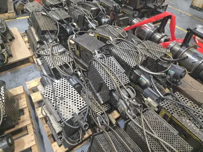 Approx (16) Drum Feeders on Pallet
